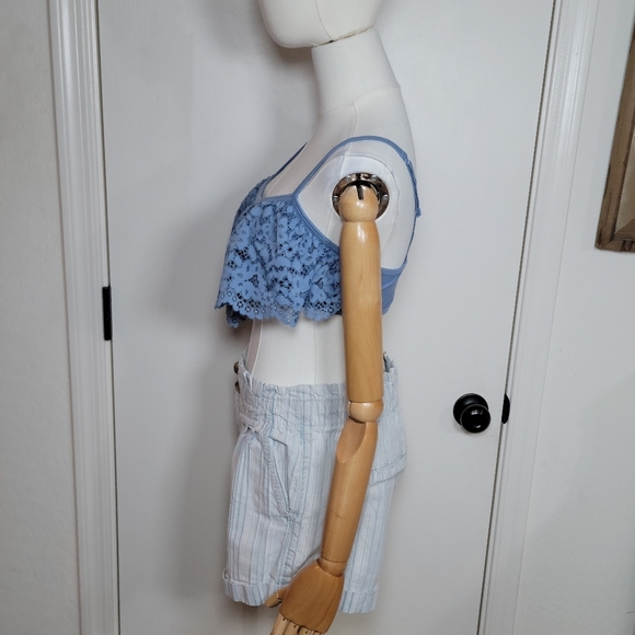 Victoria's Secret Blue Lace Eyelet Bra Size Large - Picture 4 of 7